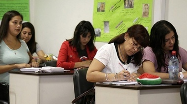 El Ministerio de Educación relanzó el plan FinEs