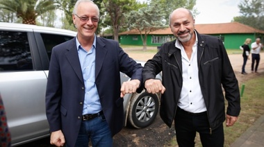 Gollan visitó el Hospital que Secco montó por la crisis sanitaria