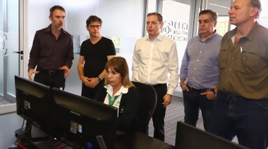 Kicillof visitó los comités de emergencia en distritos del Conurbano