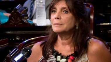 Teresa García le pidió explicaciones a Vidal tras la renuncia de Nicholson