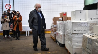 Encuentran millones de vacunas vencidas en un frigorífico porteño