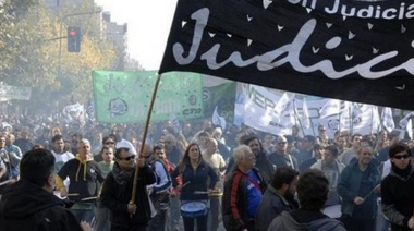 Ante el llamado de Provincia, los judiciales suspendieron el paro