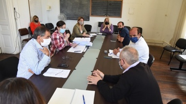 La Comisión de enlace avanza en la elección del Defensor Ciudadano