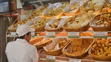 Arroyo puso en marcha las panaderías populares para combatir la inflación