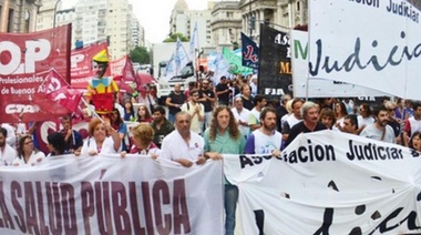 Judiciales y médicos bonaerenses piden convocatoria a paritarias