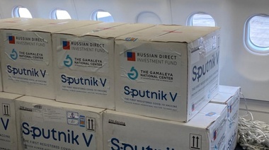Llega al país un nuevo vuelo de Aerolíneas Argentinas con más Sputnik V