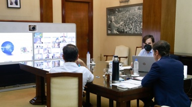 Kicillof se reunió con el Comité de Expertos para evaluar nuevas medidas