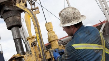 Petroleros convocan a un paro nacional por paritarias