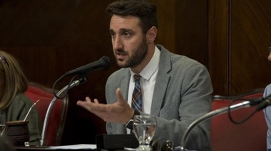 Lanaro busca avanzar en "limpiar la política" con el proyecto Ficha Limpia