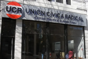 Sin banca y sin brújula: la UCR bonaerense busca rearmarse tras otra derrota legislativa