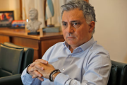 Escándalo y pases de factura: La detención de un concejal sacude a Sebastián Pareja y desata la guerra libertaria