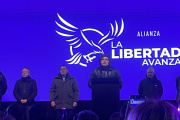 Javier Milei criticó las "operetas" y aseguró que está en "empate técnico" con el peronismo