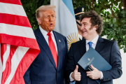 Trump respaldó a Milei pero advirtió: “si pierde las elecciones no seremos generosos con Argentina”