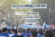 Promulga pero no cumple: el Gobierno congela las financiamiento universitario y emergencia pediátrica