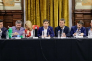 Crece el optimismo en el oficialismo bonaerense: mejora la imagen de Kicillof y cae la de Milei