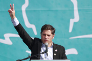 Kicillof y Cristina sin filtro contra Milei: “estafador, mentiroso, miserable”