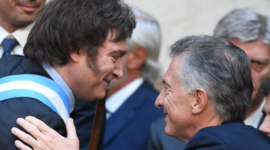 Modo campaña: Milei tiende puentes con Macri y busca oxígeno para su gestión
