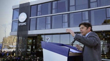 Kicillof responsabilizó a Milei por la caída del consumo: “vino a destruir los salarios”