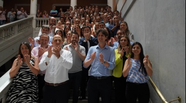 Losteau presentó su equipo económico para no perder pisada en la Provincia