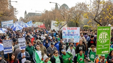 Teléfono para Kicillof: Gremios piden reapertura de paritarias