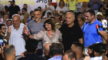 De la mano de Bullrrich, Grindetti lanzó su candidatura como gobernador
