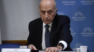 Casal dictaminó que la Corte no debe intervenir en la re-reelección de intendentes
