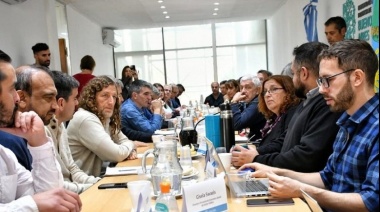 Los estatales bonaerenses presionan por la reapertura de paritarias