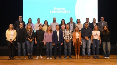 Con autocrítica, sello y autoridades nuevas, el FR le da espaldarazo a Massa