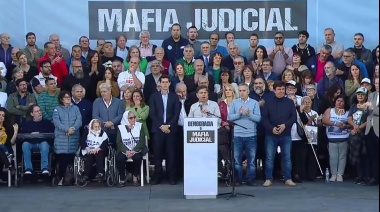 Operativo clamor: “No la proscripción, Cristina conducción”