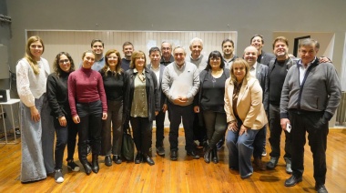 Fumata blanca en el radicalismo bonaerense con la “unidad de contingencia”