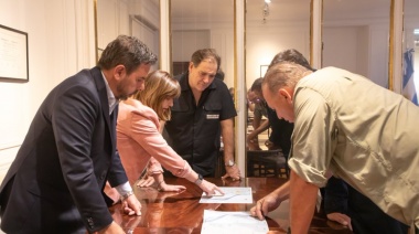 La Provincia se calza el traje de la cooperación y envía recursos a Santa Fe