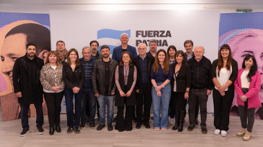 Fuerza Patria reunió sus candidatos en el PJ para "frenar el ajuste de Milei" desde el Congreso