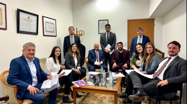 Libertarios y bullrichistas acordaron “trabajar juntos” y le mojan la oreja a Macri