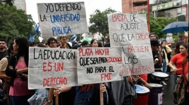 El paro universitario fue contundente y agudizan el conflicto con Milei