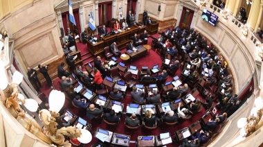 Con un manto de incertidumbre sobre el poroteo, se debate la Ley Bases en el Senado