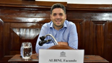 Se quejó del tránsito y lo chocó una patrulla municipal
