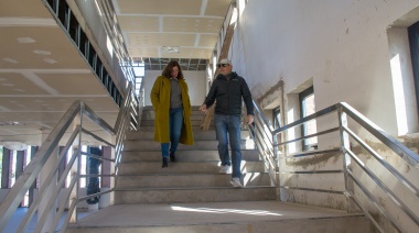 Stadnik visitó la construcción de la Casa de la Provincia: “Es una obra estratégica”