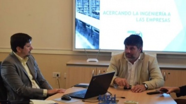 ¿Qué programa ubica al Municipio como eje clave de la institución universitaria y la fuerza productiva?