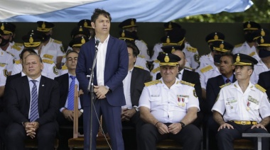 Kicillof y Berni egresaron a efectivos de la Bonaerense