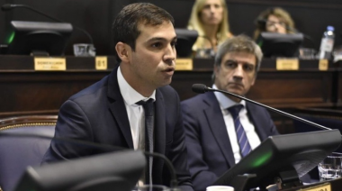 El radicalismo mete presión para que Kicillof avance con el desdoblamiento