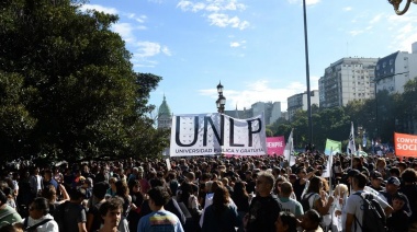 Con las tomas al rojo vivo, la UNLP se moviliza contra el ajuste de Milei