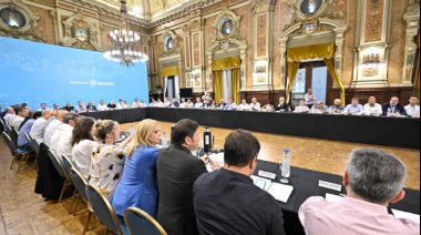 Ley Ómnibus: La tropa de UP planea una cumbre para delinear una estrategia