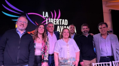 Avanzan los gestos de unidad entre libertarios y el bulrrichismo