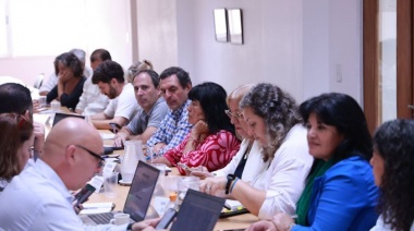 Acuerdo en puerta: Provincia propone un 13,5% de aumento salarial para docentes