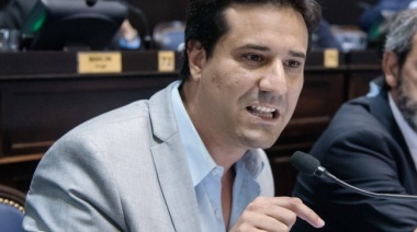 Para Abad, Zurro muestra “el delirio en el que viven algunos dirigentes”