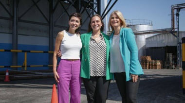 Magario y Mendoza recorrieron una fábrica liderada por mujeres