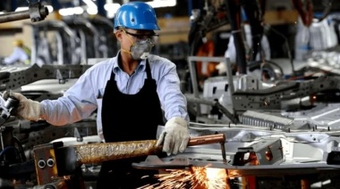 Era Milei: La industria se desplomó 14 puntos en un año
