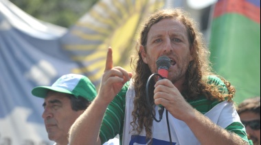 Estatales bonaerenses presionan para que se adelante la cláusula por revisión