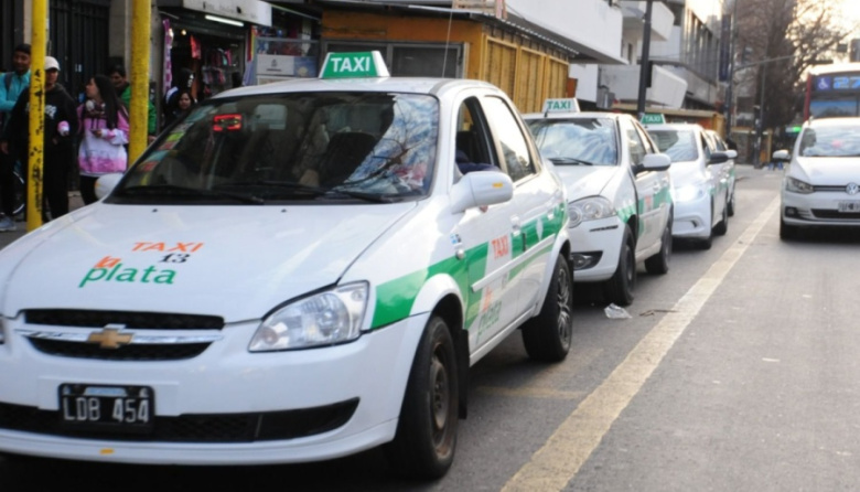 Berón: “Morzone se mete con más de 3000 mil familias de taxistas”