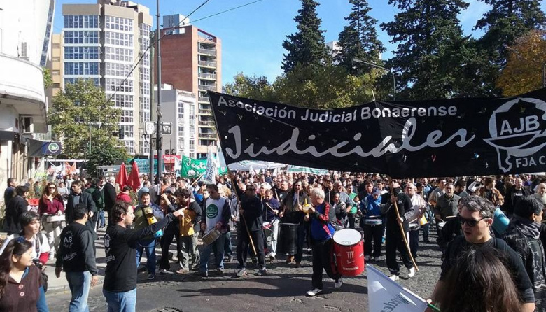 Paritarias: crece el malestar entre los judiciales con Kicillof por la falta de convocatoria